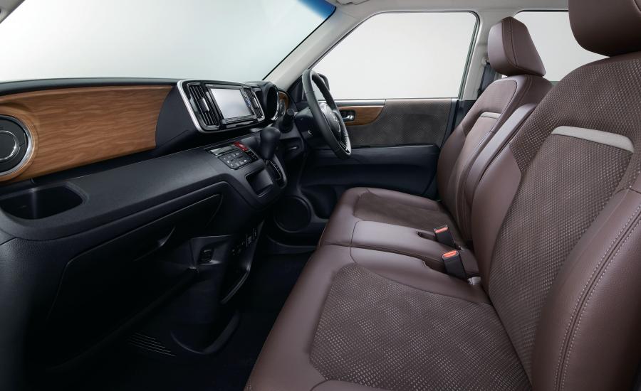 Интерьер Honda N One SS Brown Style Package 2016 года  (фото 6 из 6)